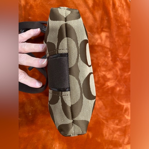 Coach Brown Cross Body Bag - Picture 6 of 16